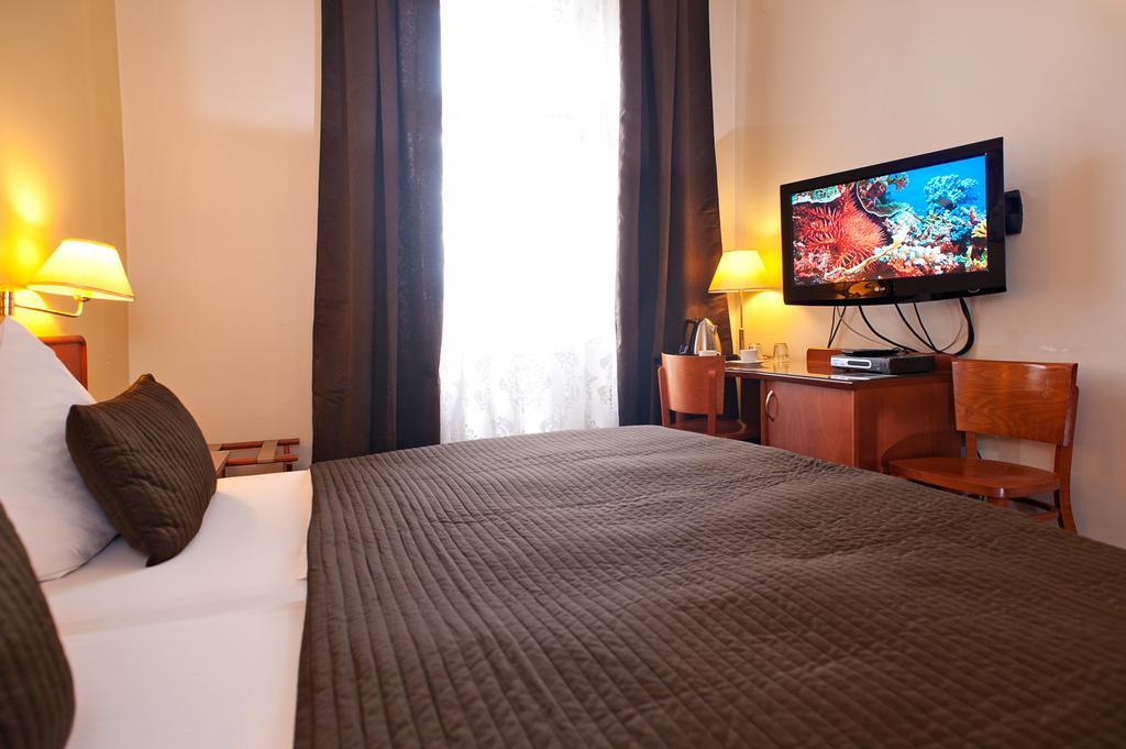 Andel Otel 3*