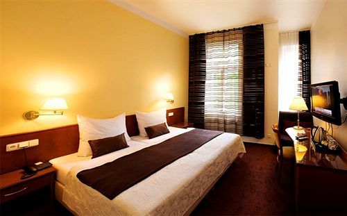 Andel Otel 3*