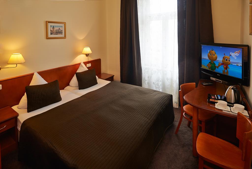 Andel Otel