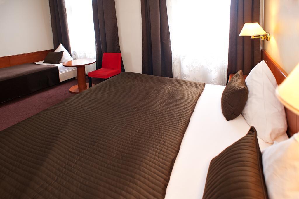 Otel Andel